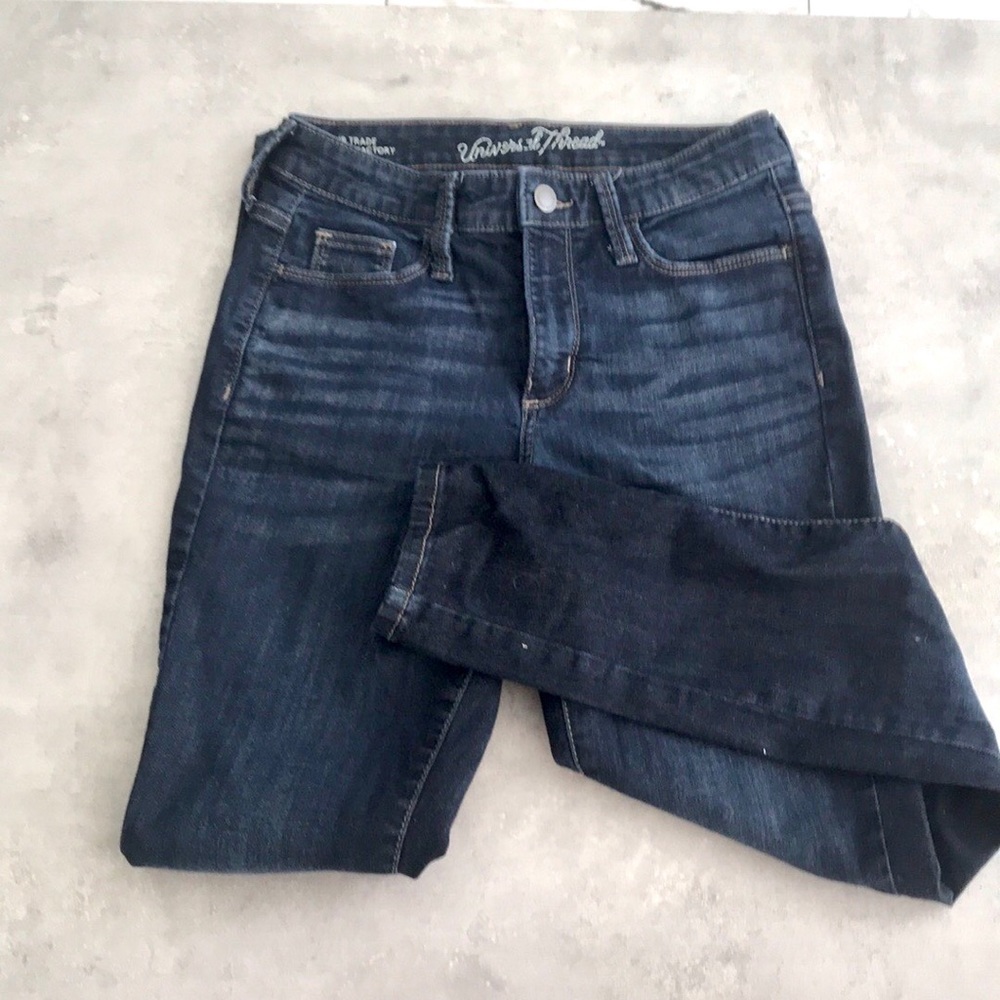 Universal Thread woman’s jeans/2/26/R